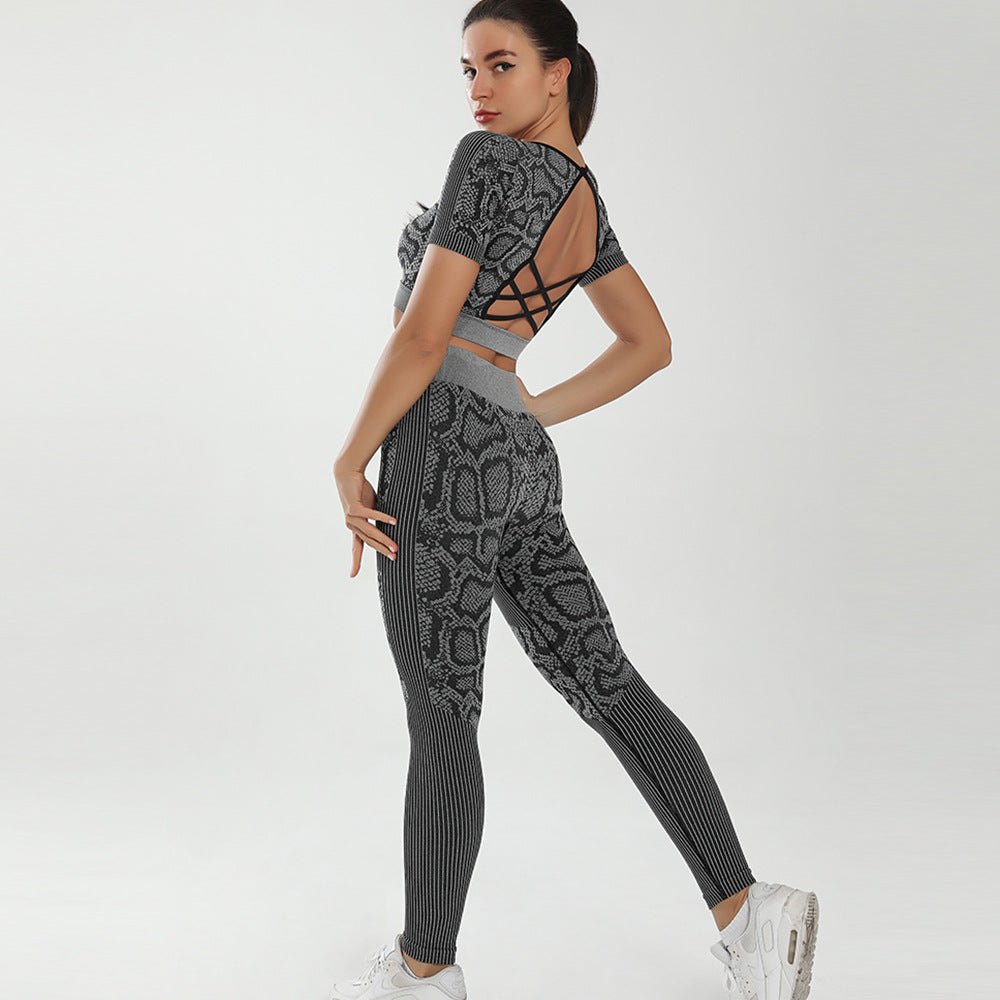 Two Piece Snake Pattern Beautiful Back Buttocks Cropped Trousers Sweat Absorbent Open Back Sports Bra Women's Yoga Suit