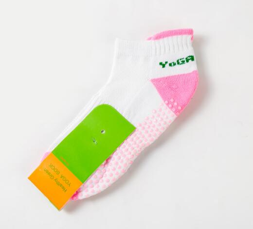 Women Fitness Professional Non-Slip Sports Socks Yoga Socks Silicone Massage Socks Cotton Pilates Socks with Grip Exercise Gym