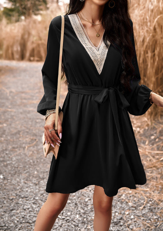 Women's elegant V-neck long-sleeved dress